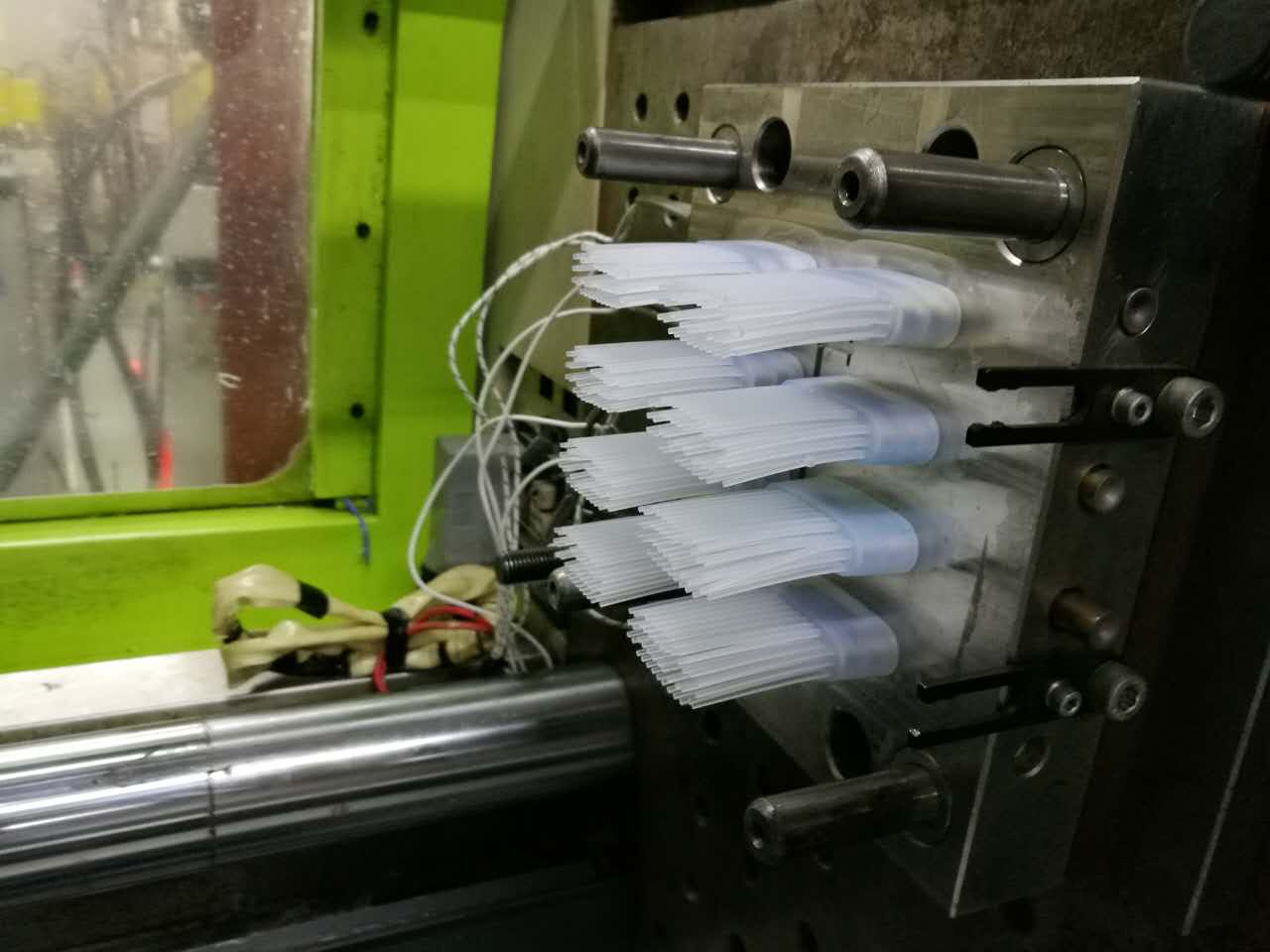LSR cake brush mould 