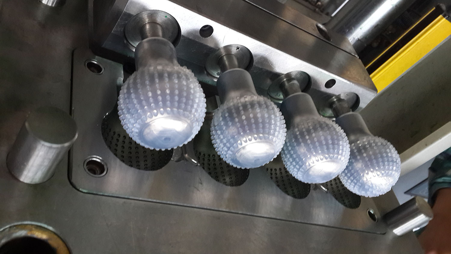LSR car gear cover mould 