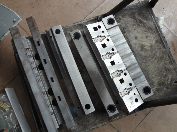 plastic mould 21