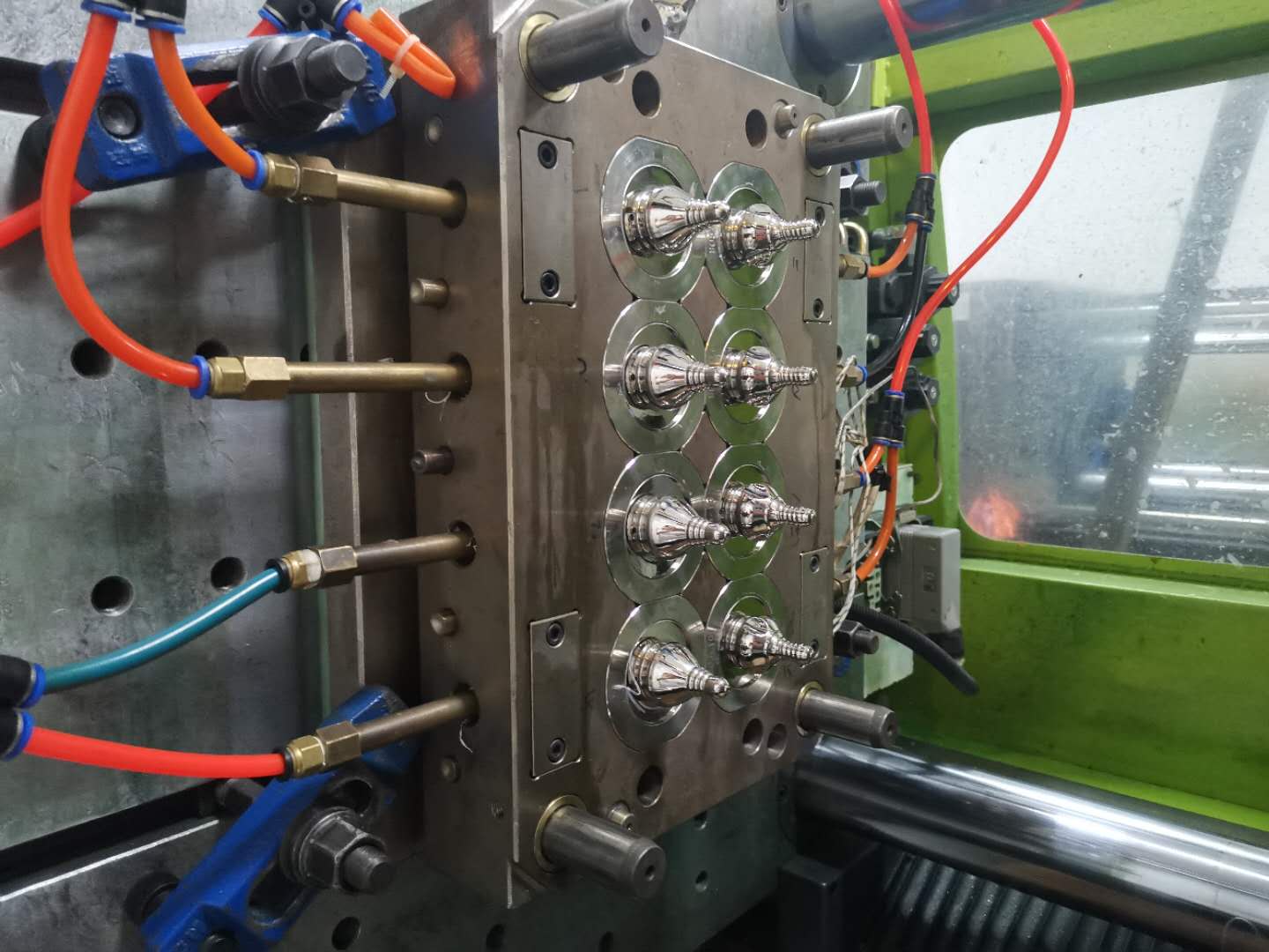 wide neck baby nipple mould 
