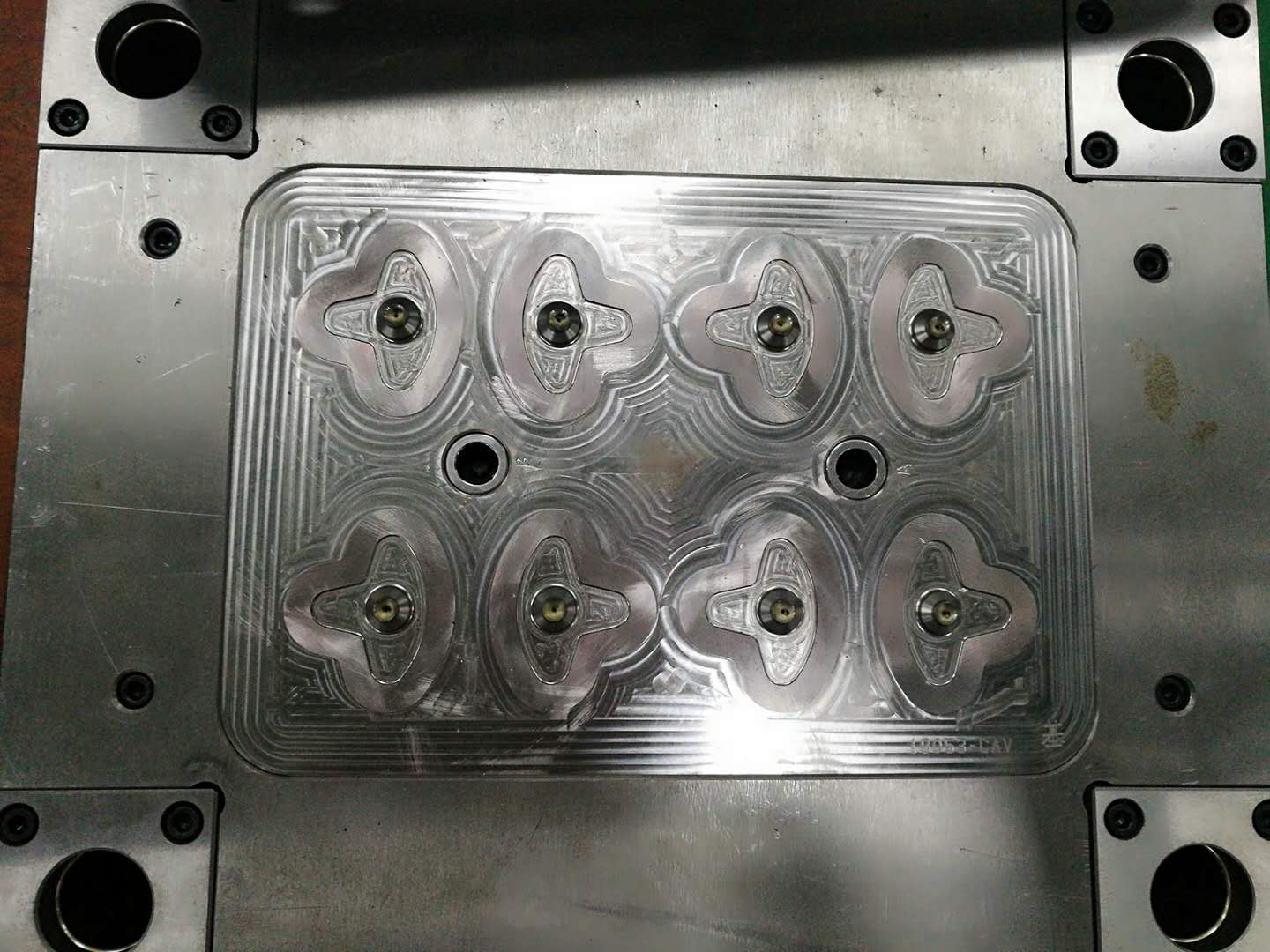LSR valve mould 