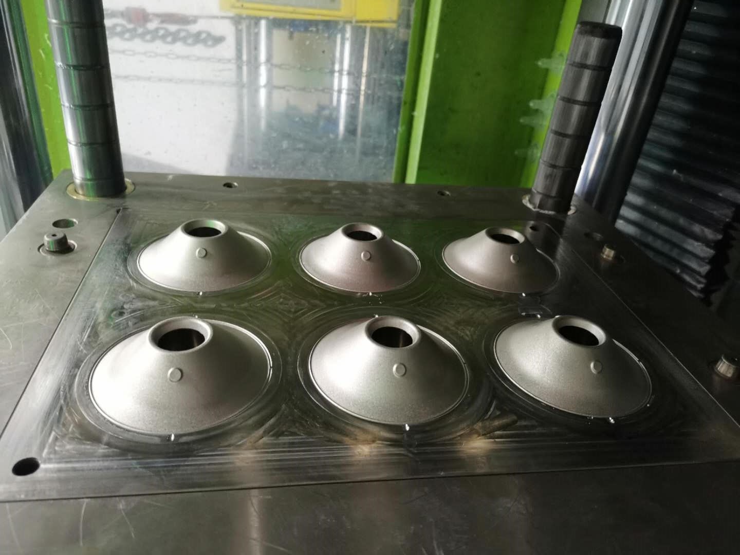 LSR valve mould 